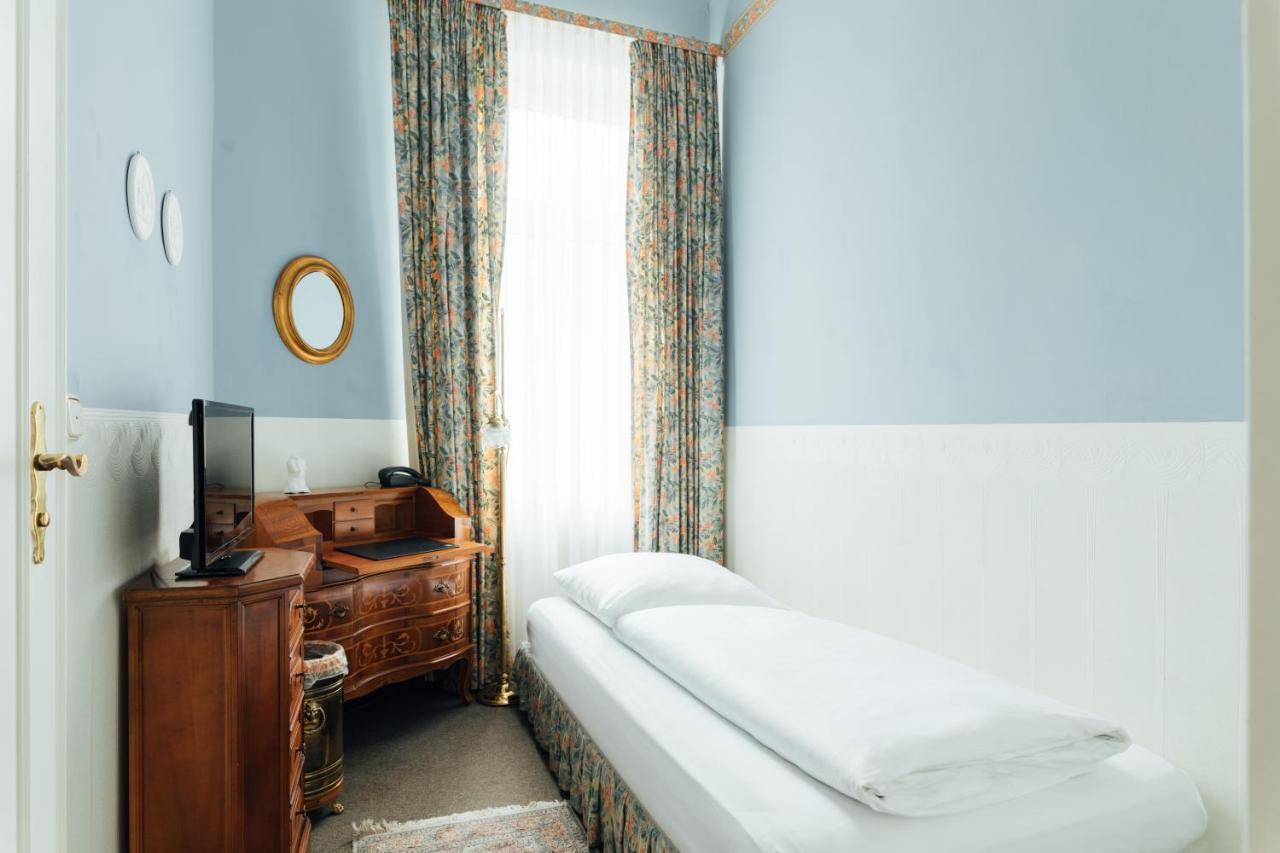 Das Kleine Hotel In Ruhiger Stadtlage Wiesbaden Dış mekan fotoğraf